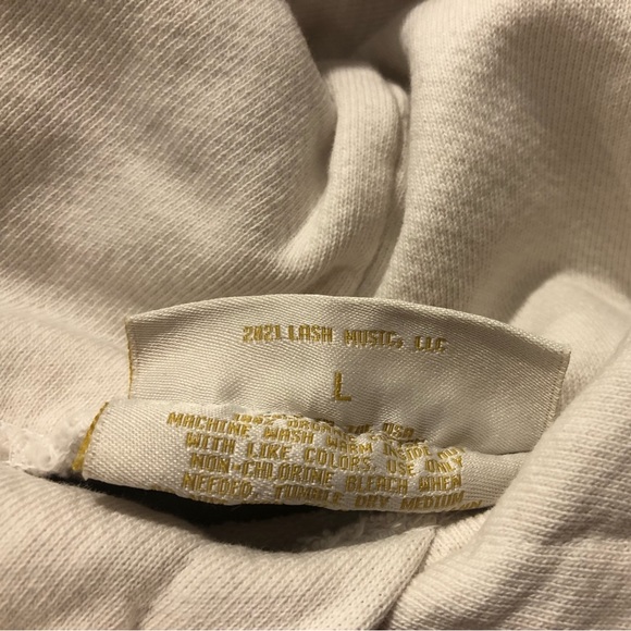 Billie Eilish 2023 Tour Hoodie - Picture 3 of 5